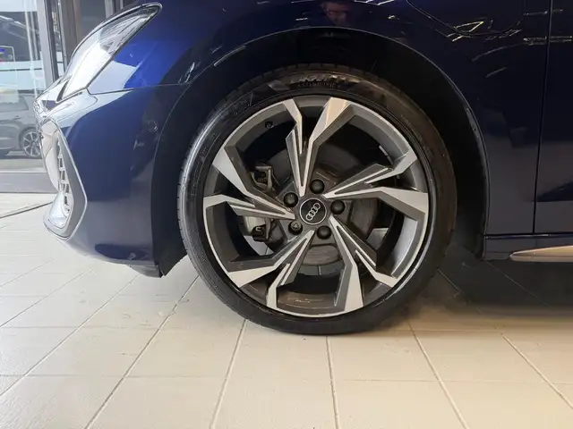 Audi A3 view 9