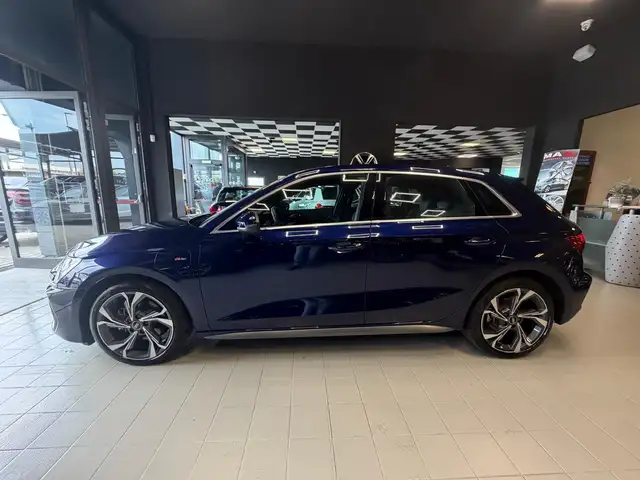 Audi A3 view 4