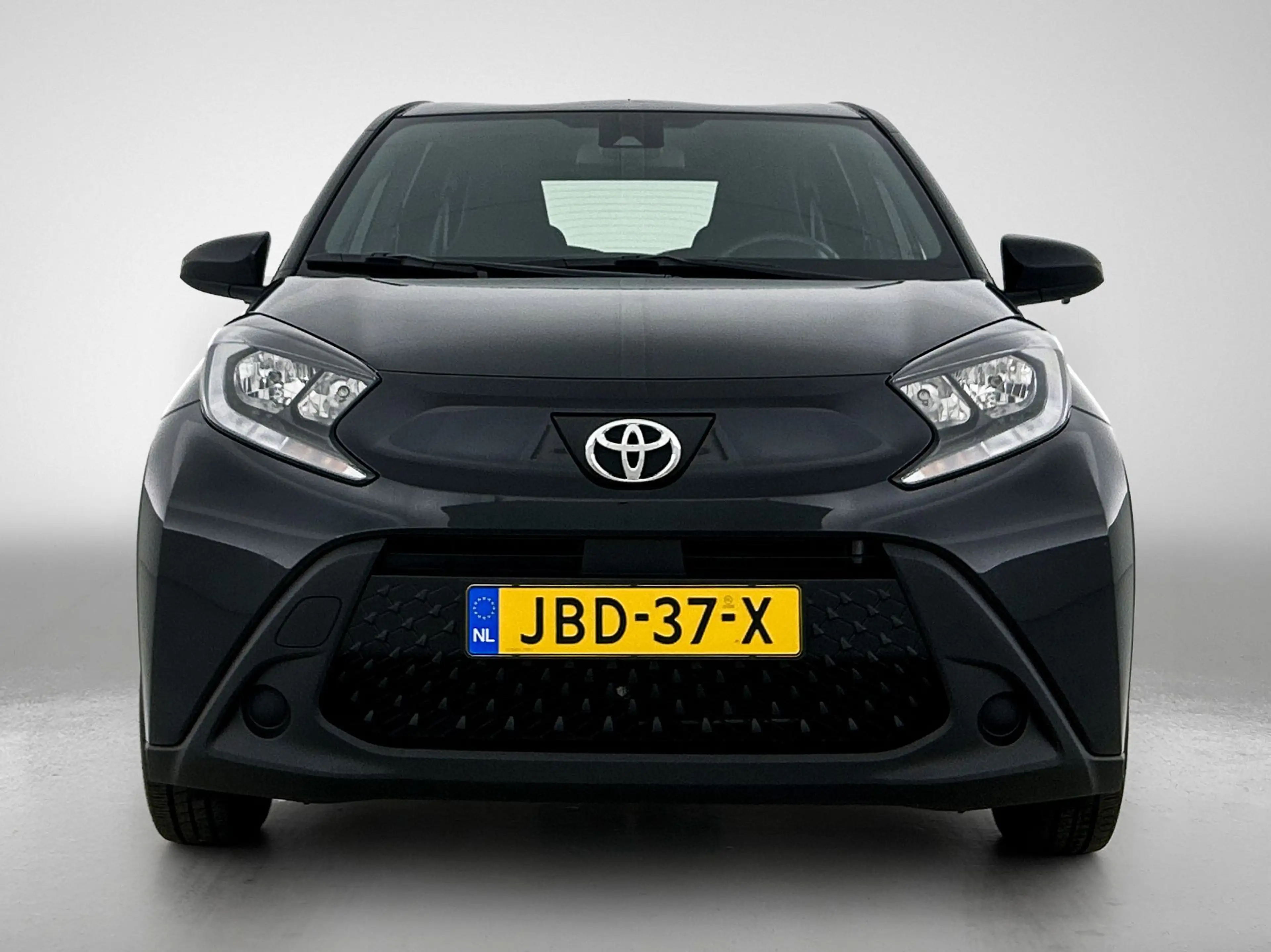 Toyota Aygo X 1.0 VVT-i MT Play — photo 21