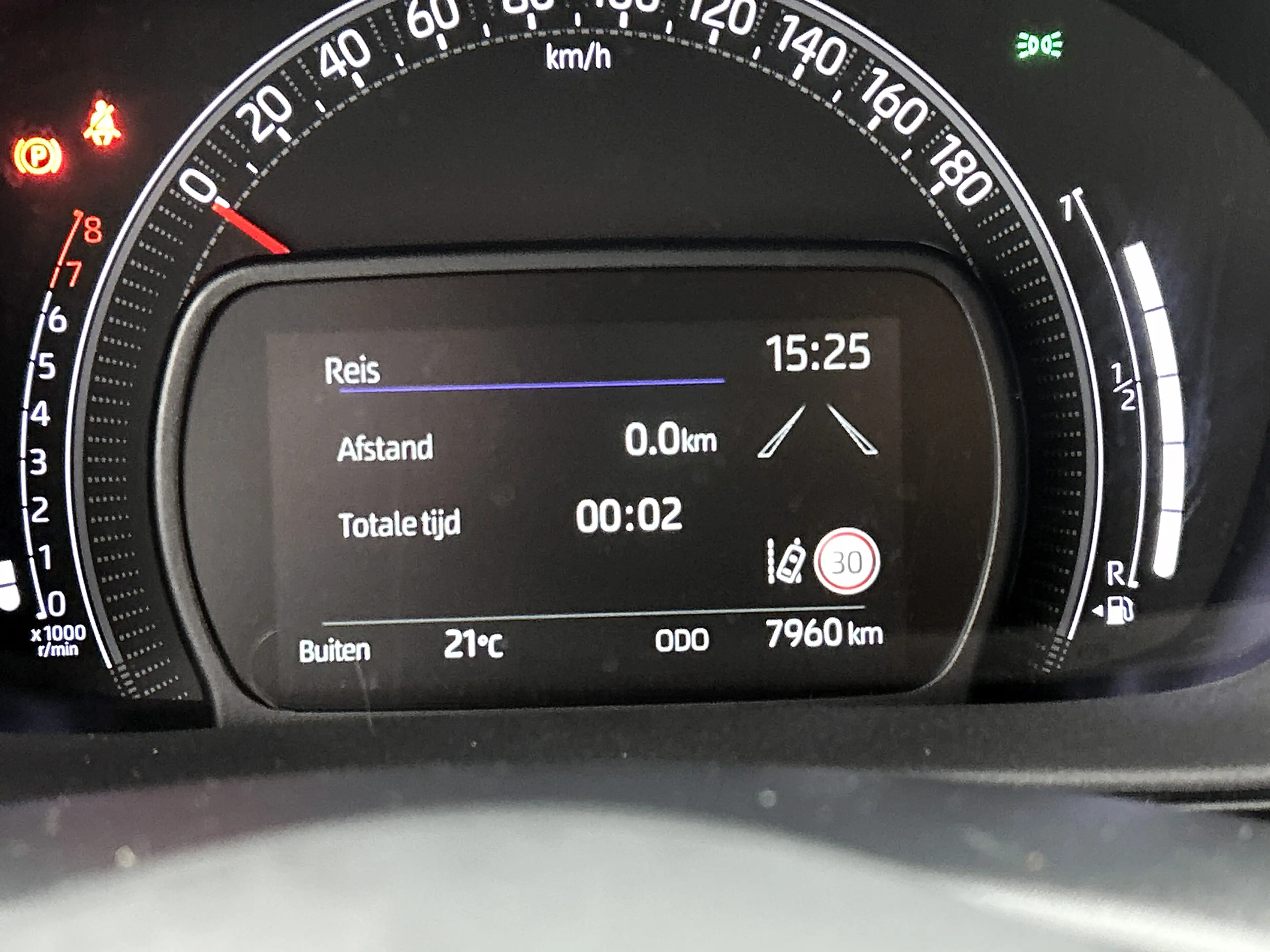 Toyota Aygo X 1.0 VVT-i MT Play — photo 5