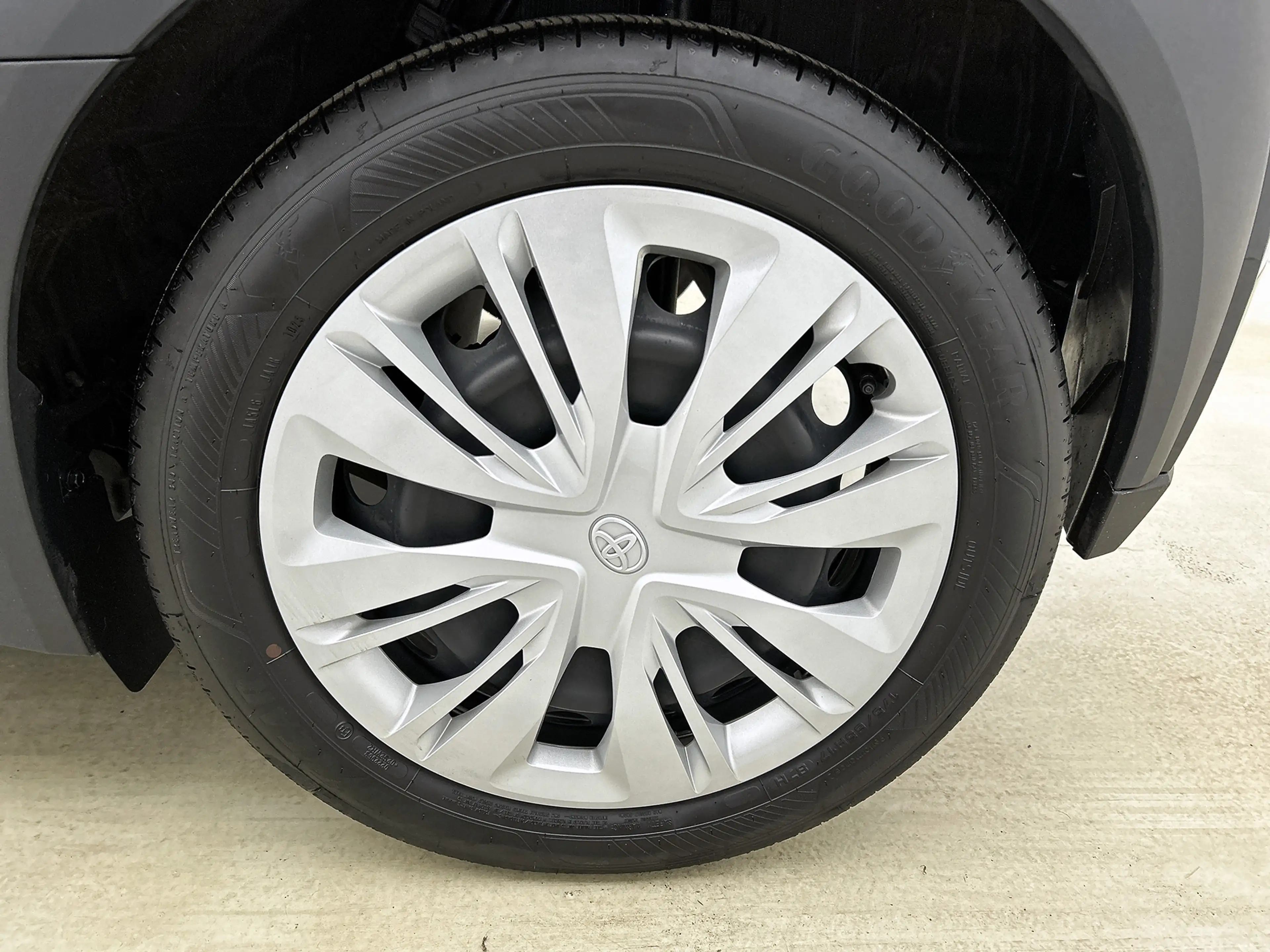 Toyota Aygo X 1.0 VVT-i MT Play — photo 24