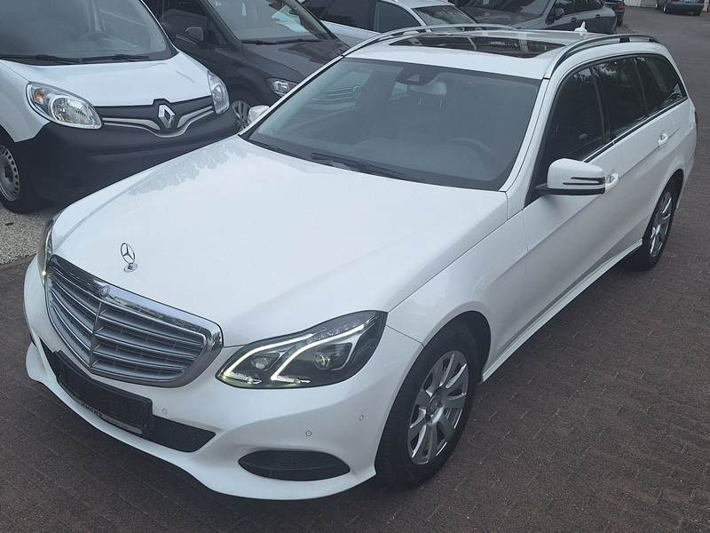 Mercedes-Benz E 200 T BlueTec LED AHK Schiebedach — photo 3