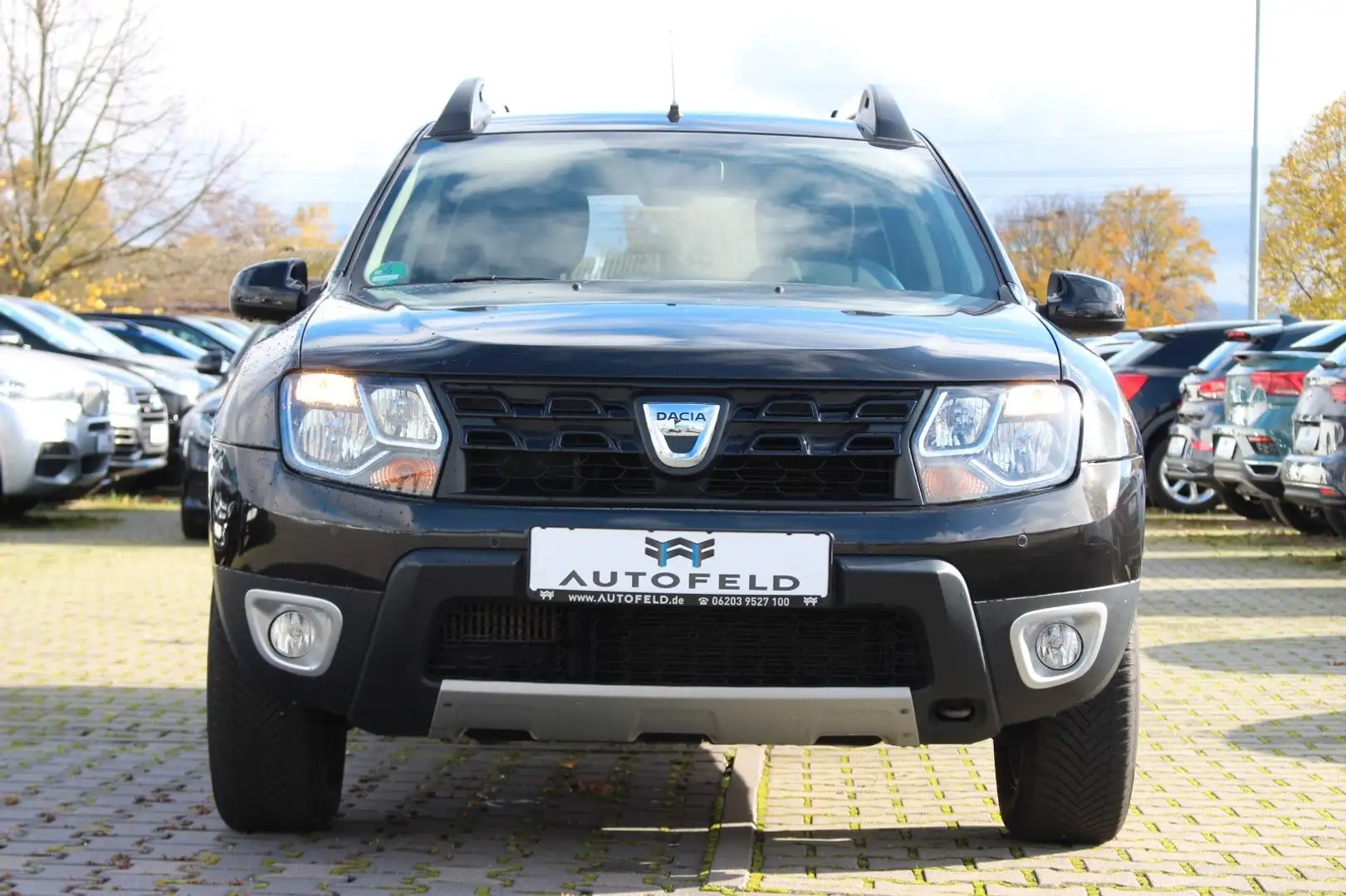 Dacia Duster 1.2 TCe 4x2 Black Shadow/VOLLSH/1.HAND Černá - 2