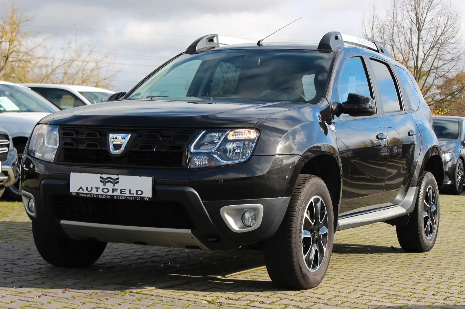 Dacia Duster 1.2 TCe 4x2 Black Shadow/VOLLSH/1.HAND Černá - 1