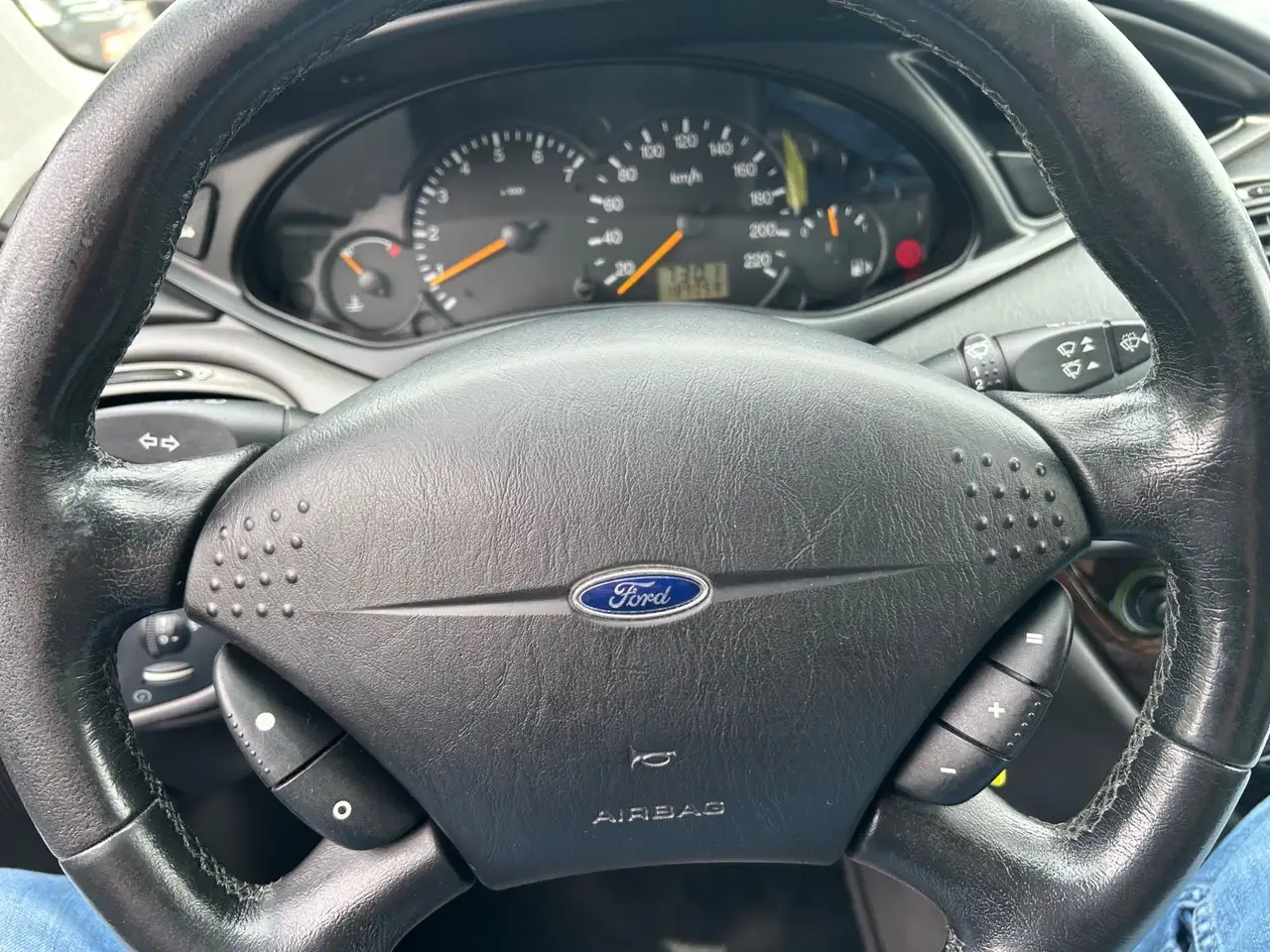 Ford Focus 2.0 Ghia. Supergepflegt Lederausstattung, foto 5