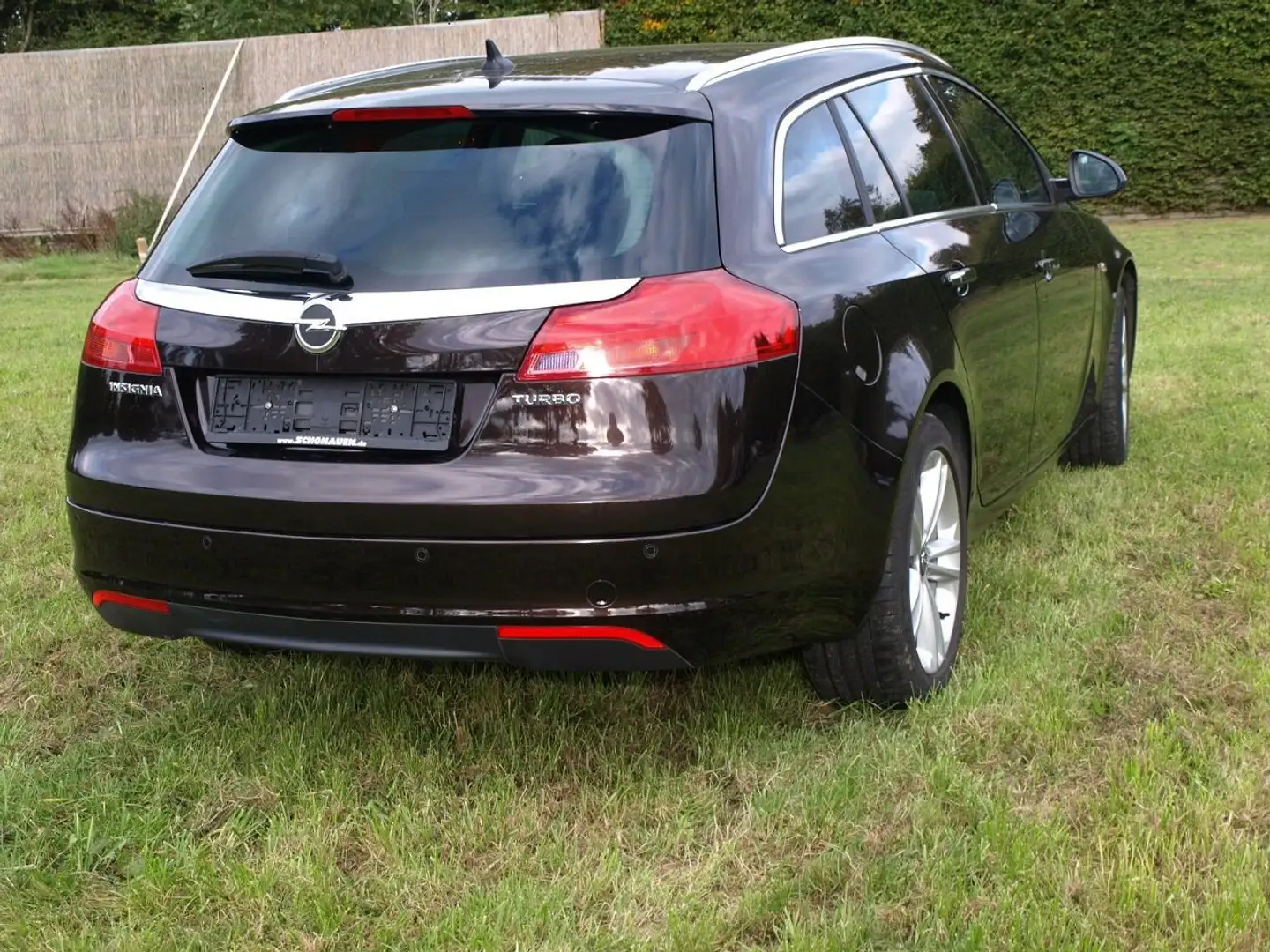 Opel Insignia Insignia 1.6 Turbo Sports Tourer Sport Braun - 2