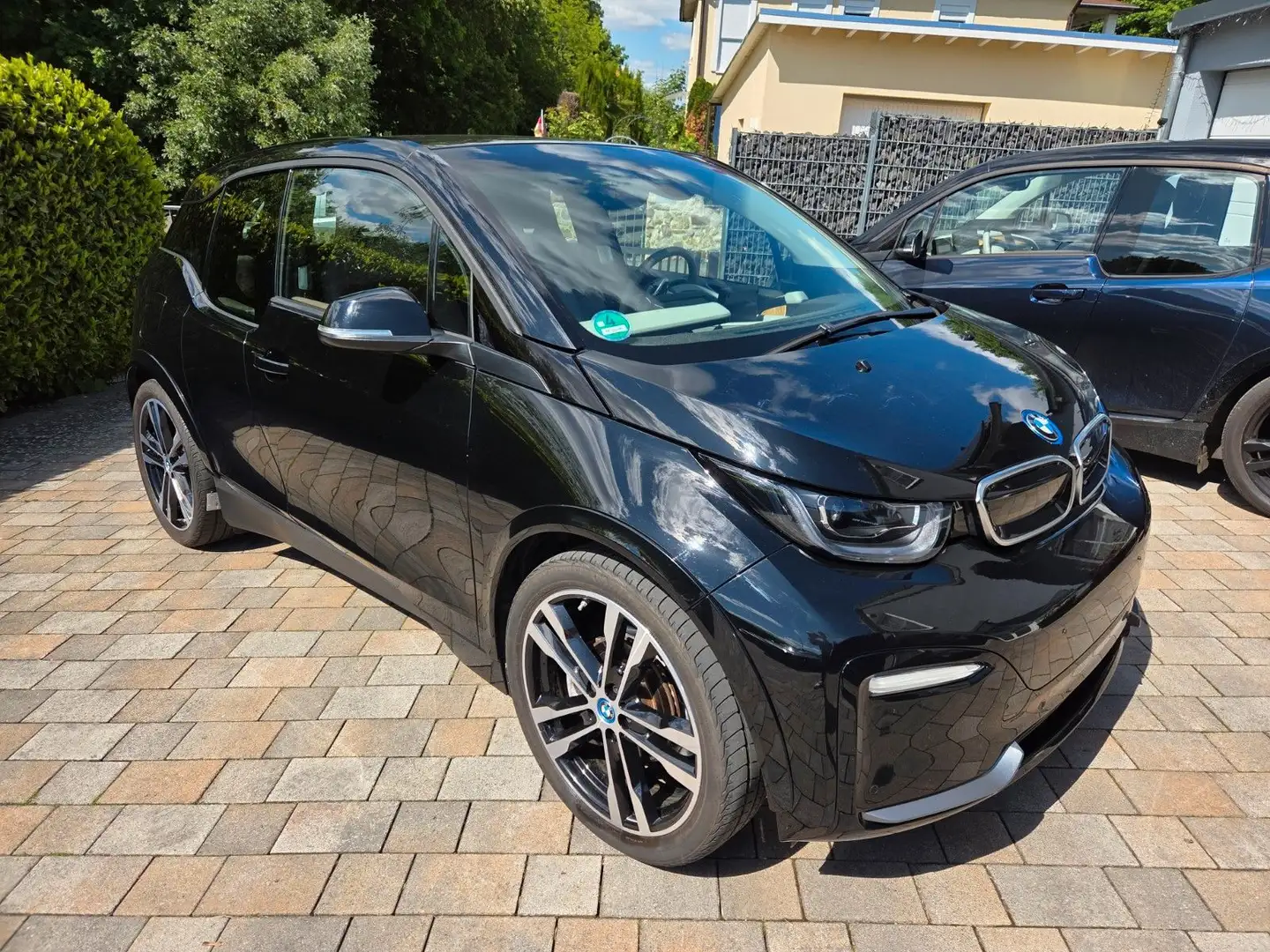BMW i3 s Lodge Leder Driving Plus KAM LED DAB Komf 20 Schwarz - 1