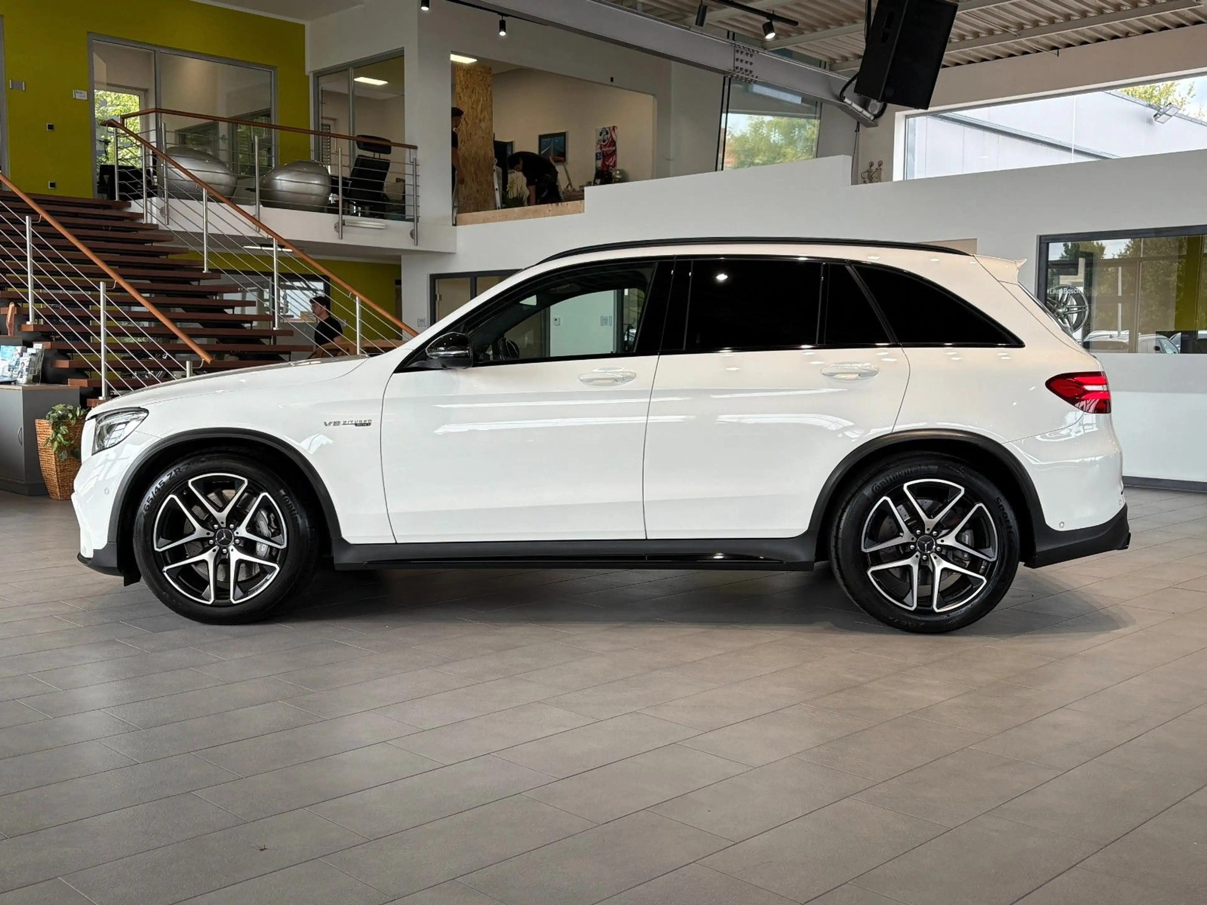 Mercedes-Benz GLC 63 AMG 4Matic 360°*ILS*AHK*Burmester*SBL* — photo 2