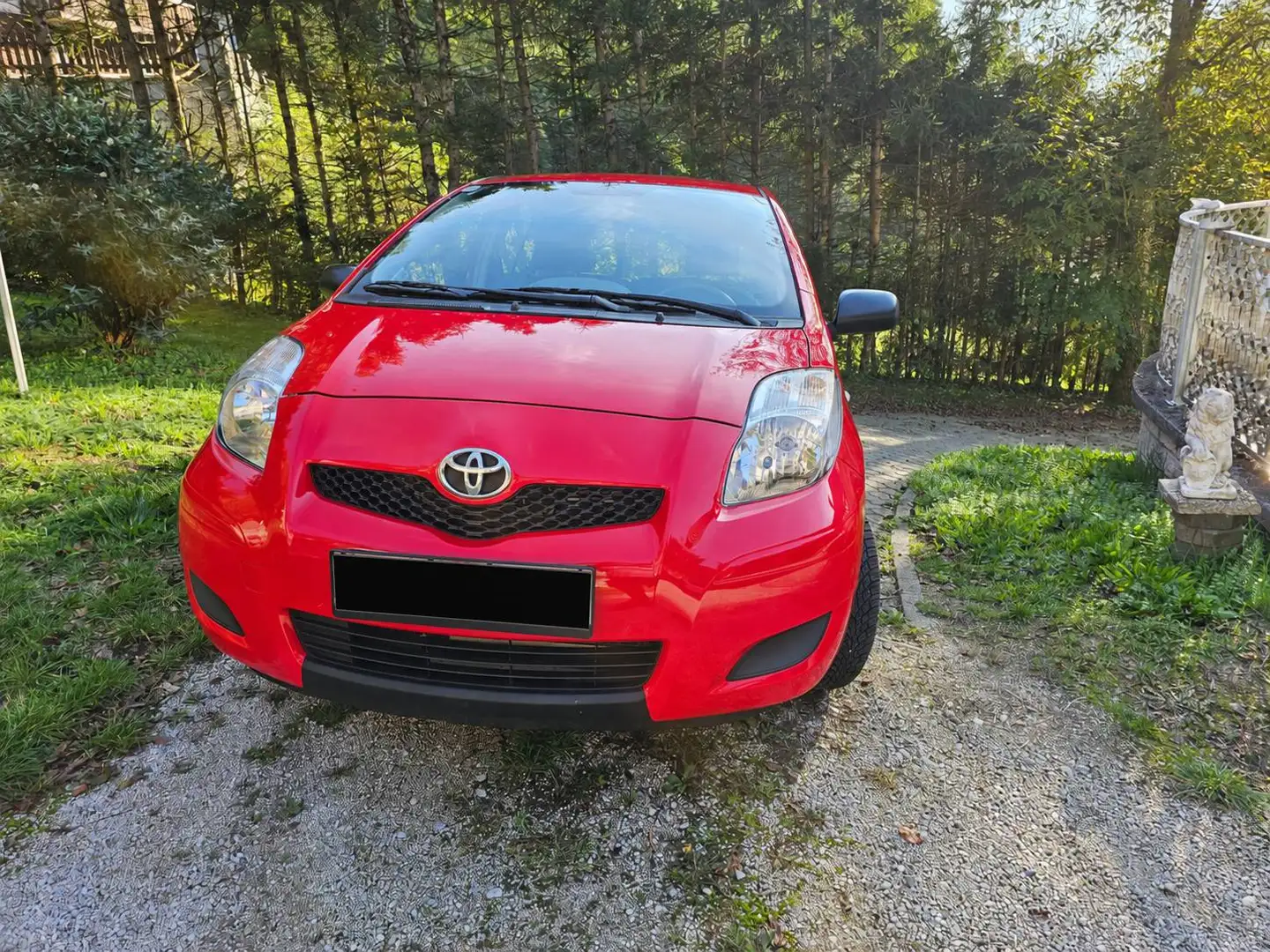 Toyota Yaris Yaris 1,0 VVT-i Active Rot - 1