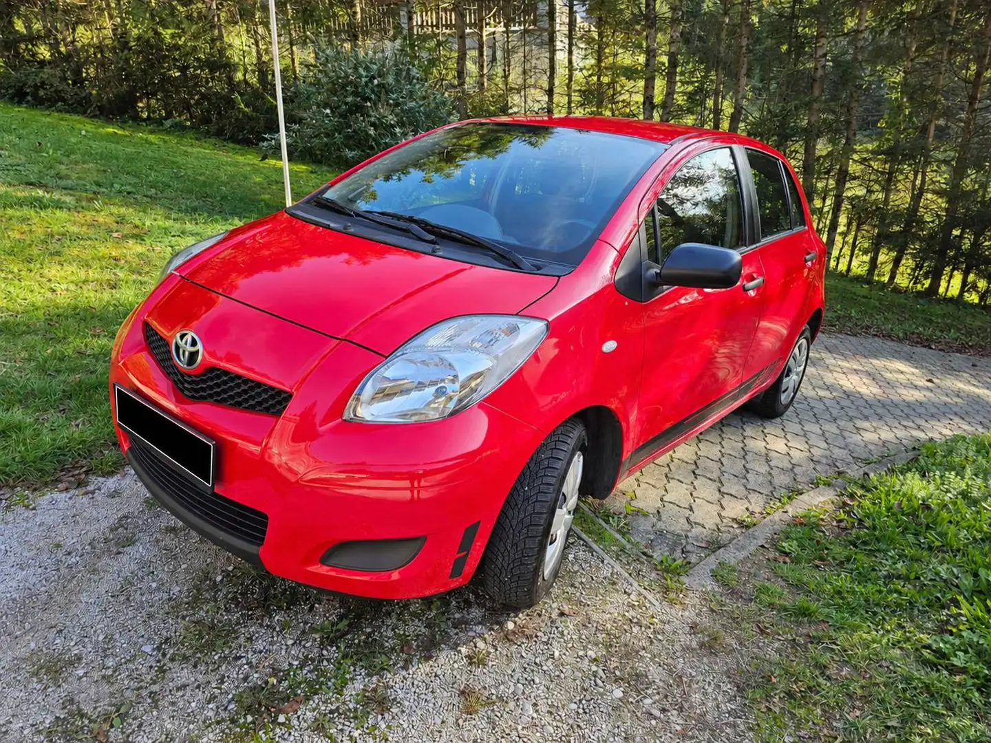 Toyota Yaris Yaris 1,0 VVT-i Active Rot - 2