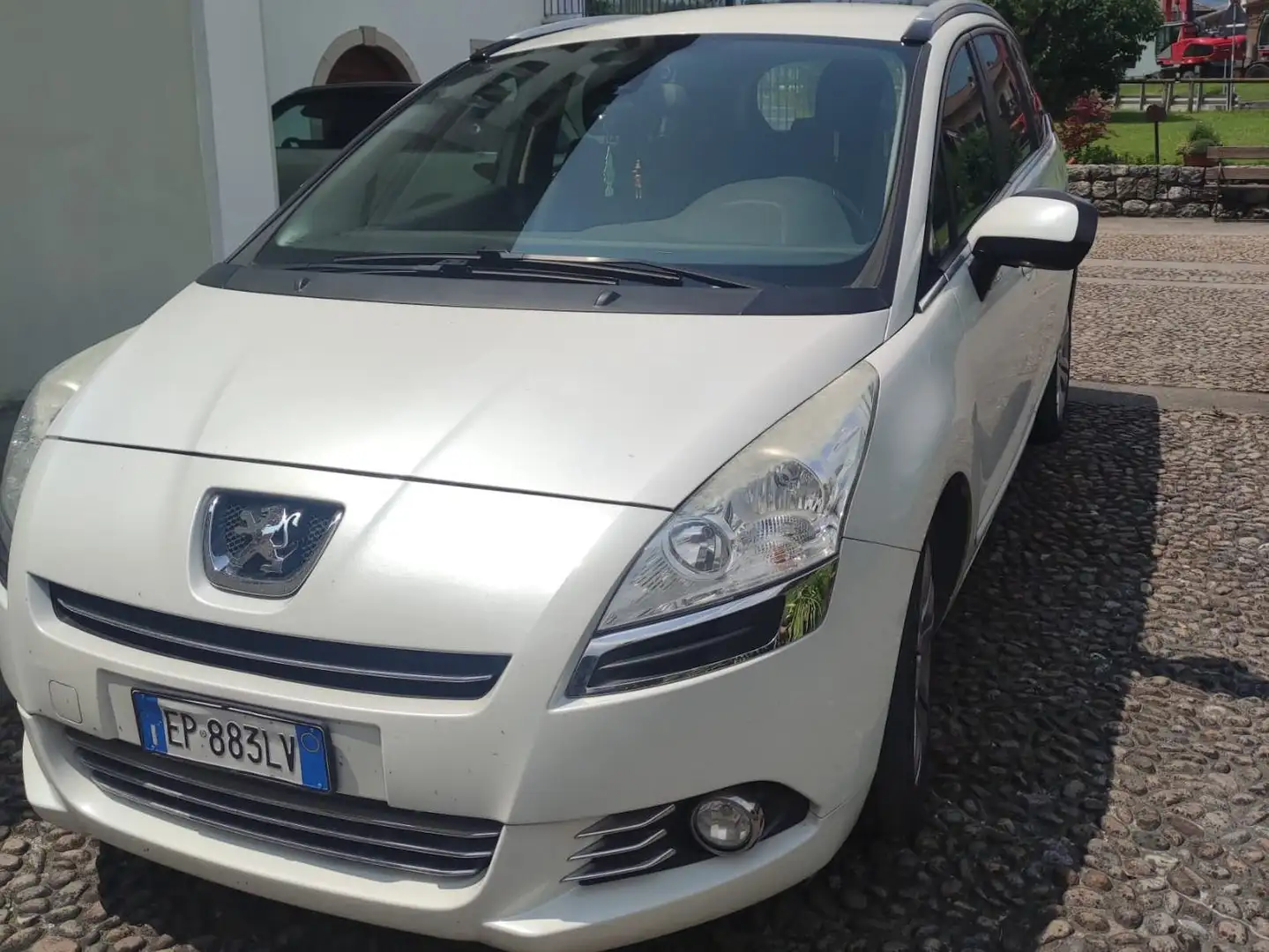 Peugeot 5008 5008 I 2009 1.6 hdi 8v Active 115cv Bianco - 1