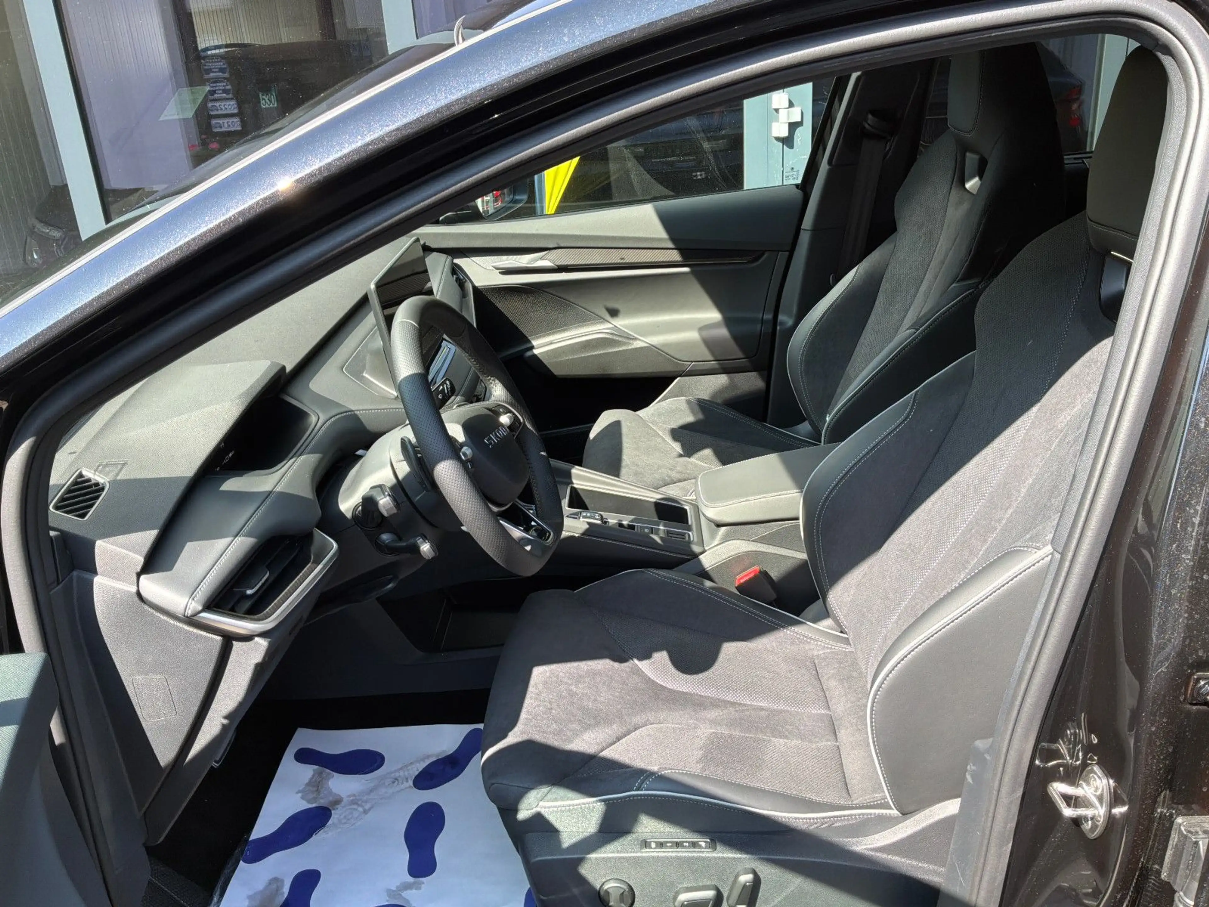 Skoda Elroq 85 Sportline Matrix+Advanced+Canton+Navi — photo 8
