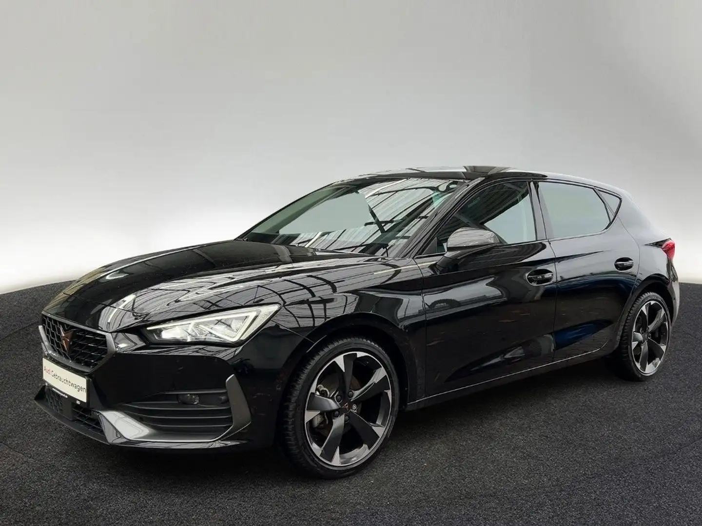 CUPRA Leon 1.5 eTSI DSG Navi Link Kamera Sitzhzg Schwarz - 2