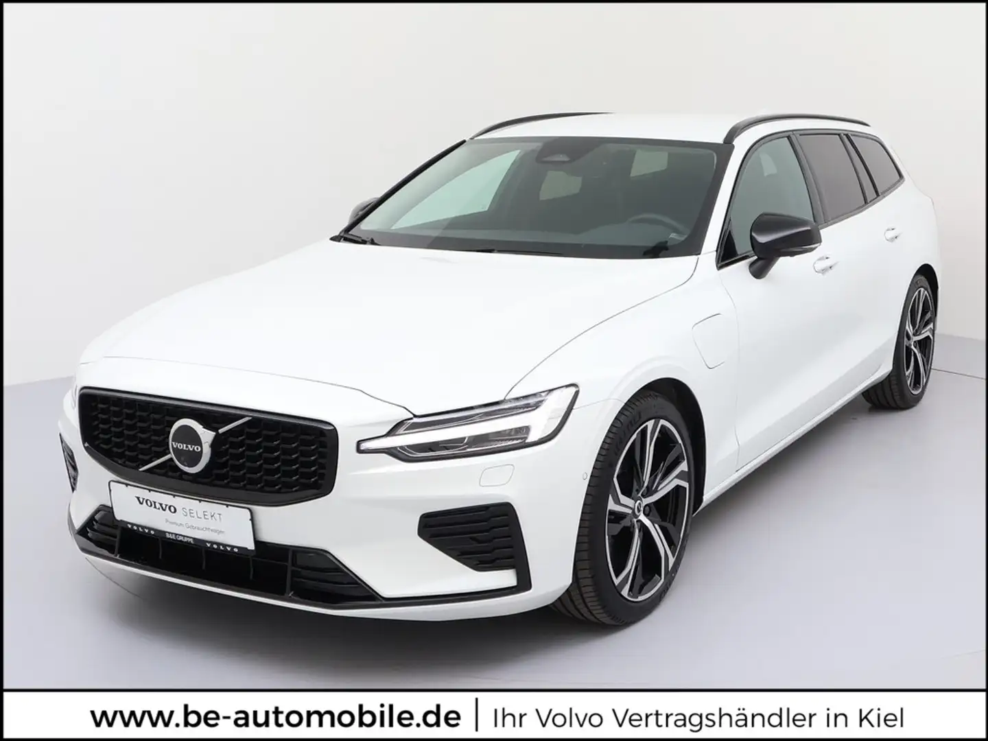 Volvo V60 T6 Plus Dark Recharge Plug-In Hybrid AWD Bianco - 1