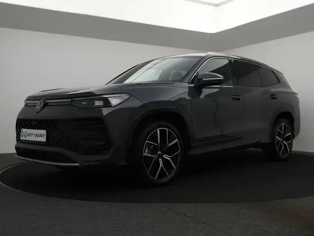 Volkswagen Tayron 1.5 eTSI mHEV ACT R-Line 7pl. 150PK *ZETELVERWARMING*360°CAMERA*MASSAGEZETEL*PDC*ACC*...*