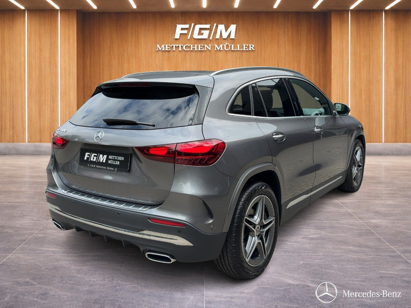 Mercedes-Benz GLA 180 GLA 180 AMG-Line/Pano/HUD/360/Memory/LED/MBUX/Amb. — photo 3