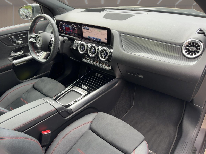 Mercedes-Benz GLA 180 GLA 180 AMG-Line/Pano/HUD/360/Memory/LED/MBUX/Amb. — photo 17
