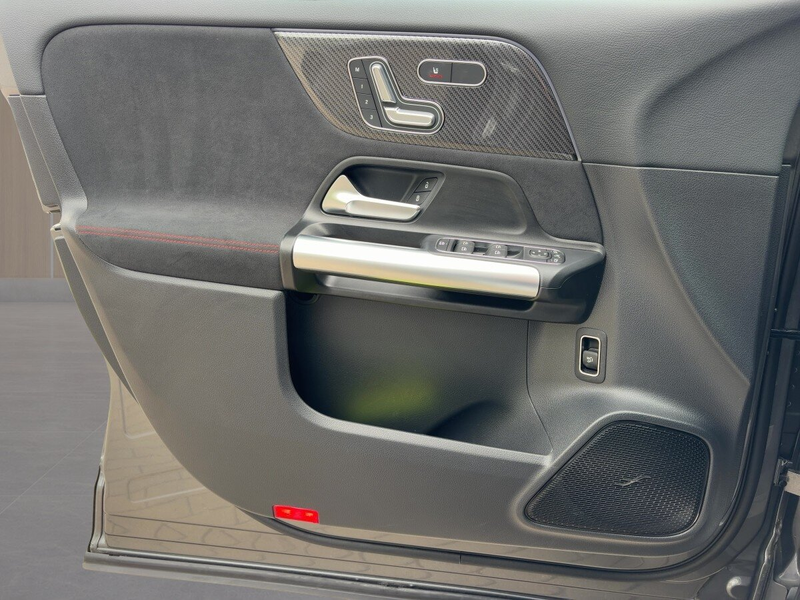 Mercedes-Benz GLA 180 GLA 180 AMG-Line/Pano/HUD/360/Memory/LED/MBUX/Amb. — photo 15