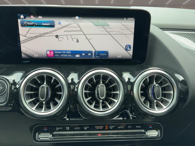 Mercedes-Benz GLA 180 GLA 180 AMG-Line/Pano/HUD/360/Memory/LED/MBUX/Amb. — photo 10