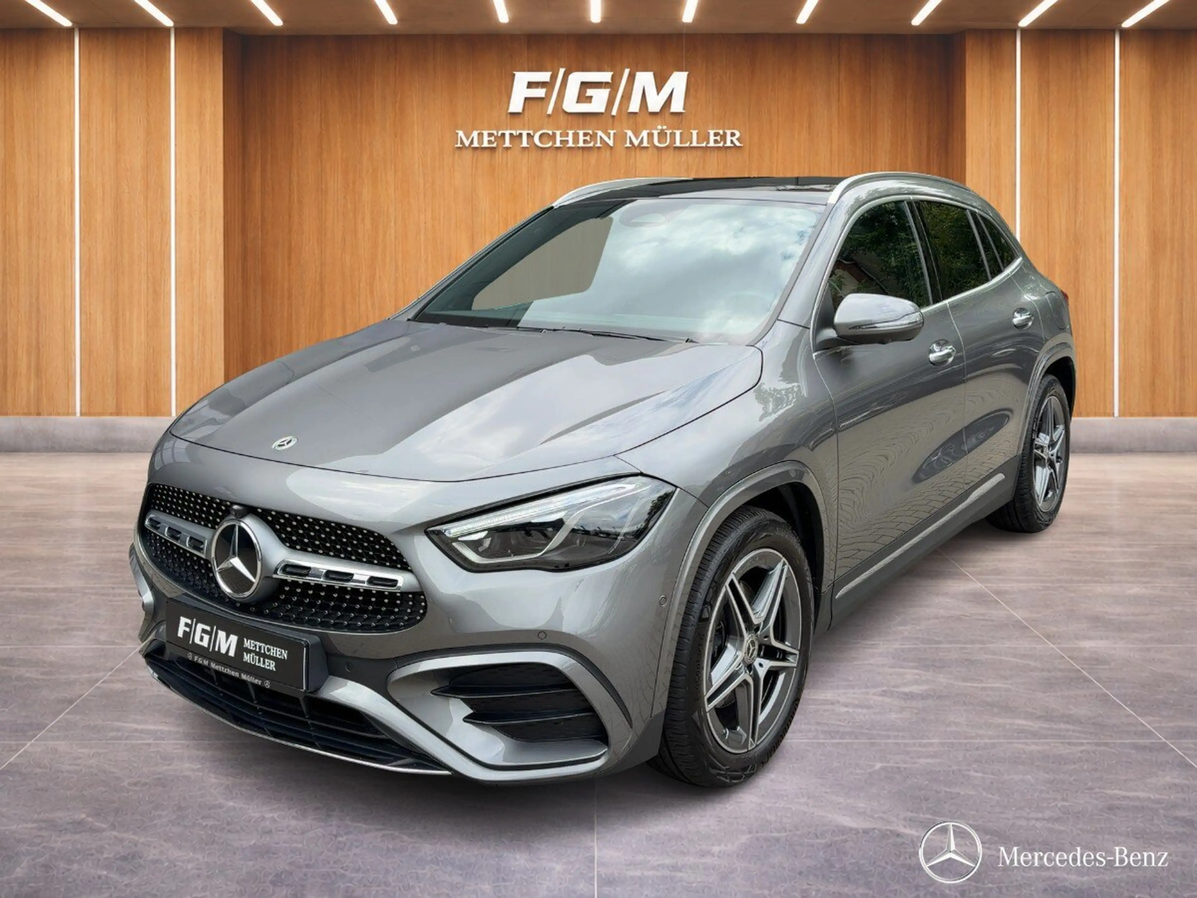 Mercedes-Benz GLA 180 GLA 180 AMG-Line/Pano/HUD/360/Memory/LED/MBUX/Amb.