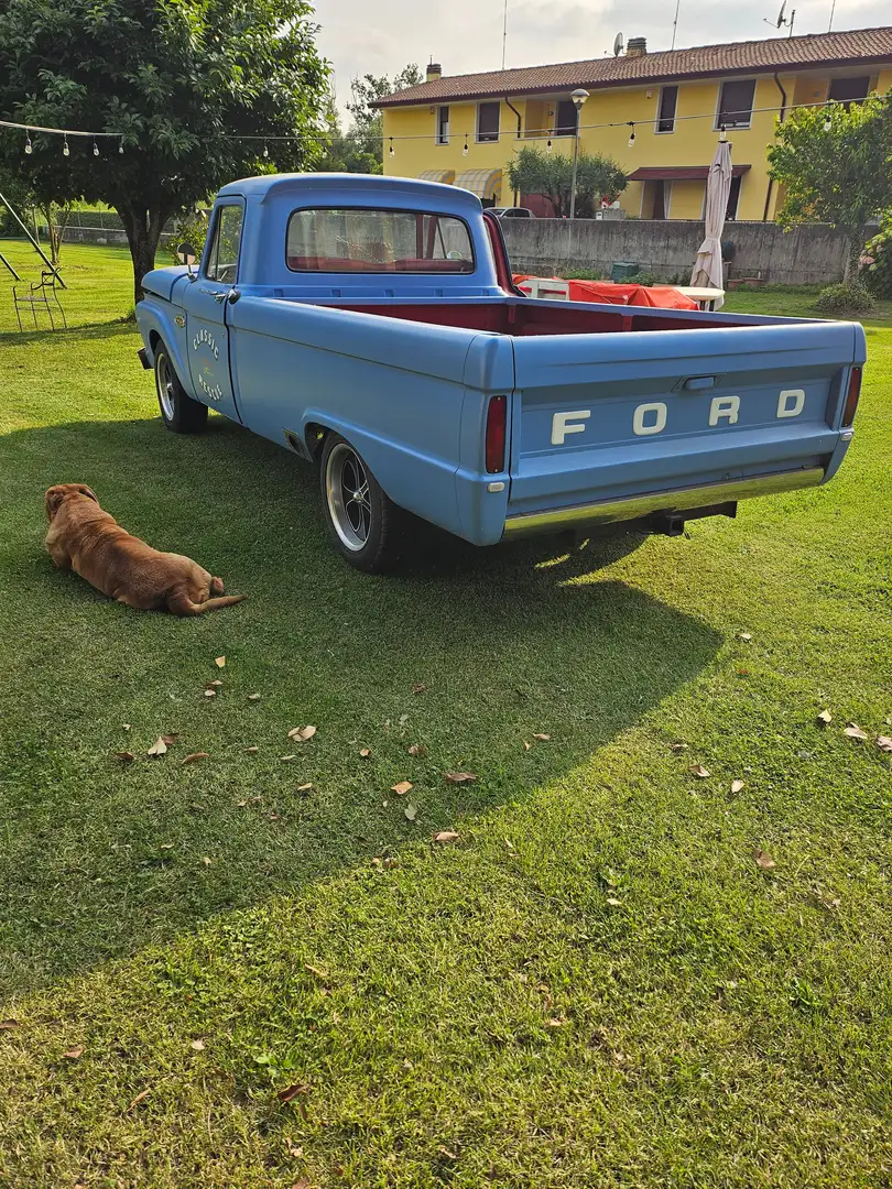 Ford F 100 Cab custom Azul - 2
