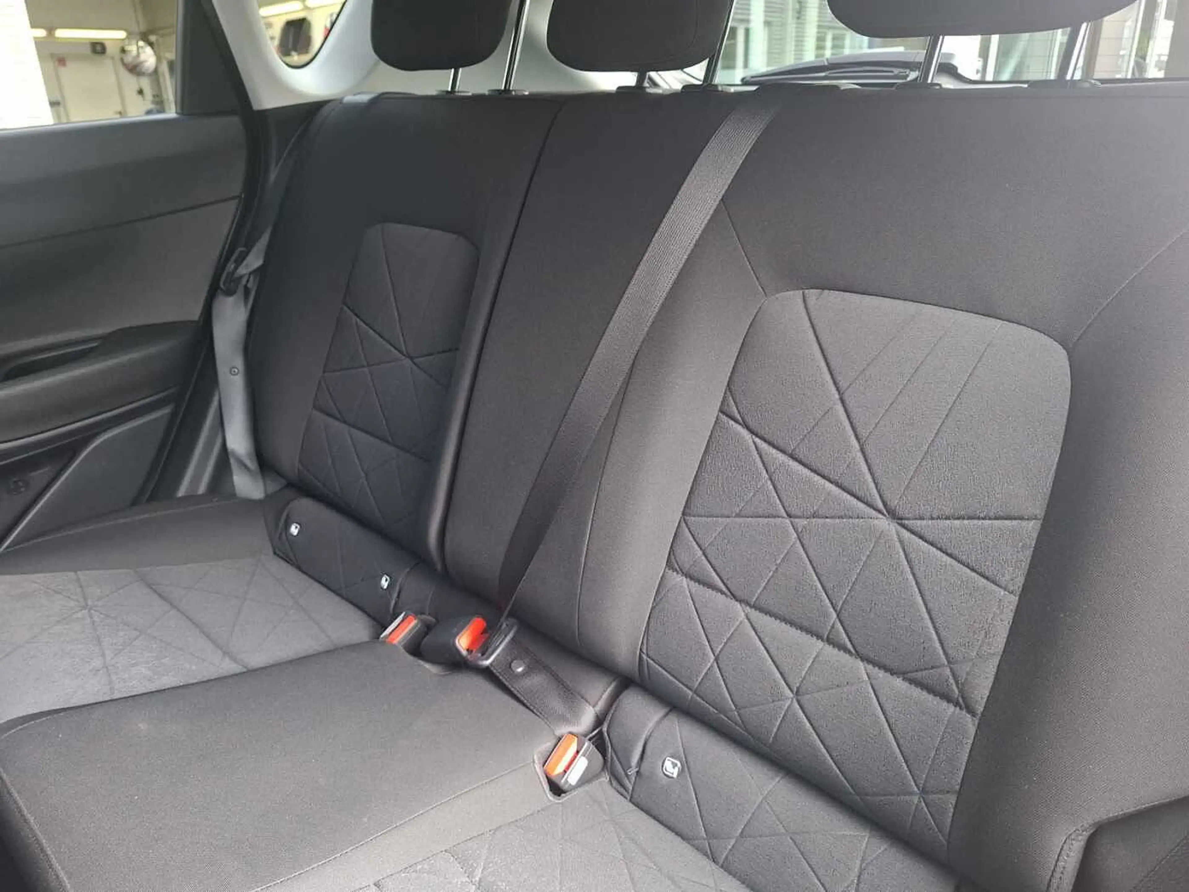 Hyundai BAYON 1.0 T-GDI 48V-Hybrid DCT Prime — photo 12