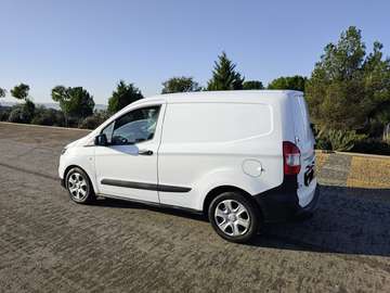 Transit Courier Van 1.5TDCi EcoBlue 6 velocidades 100CV