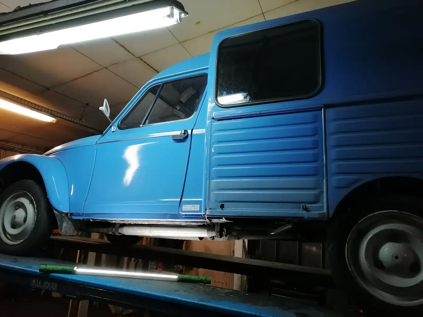 Oldtimer Citroen ACADIANE 2CV Blau - 2