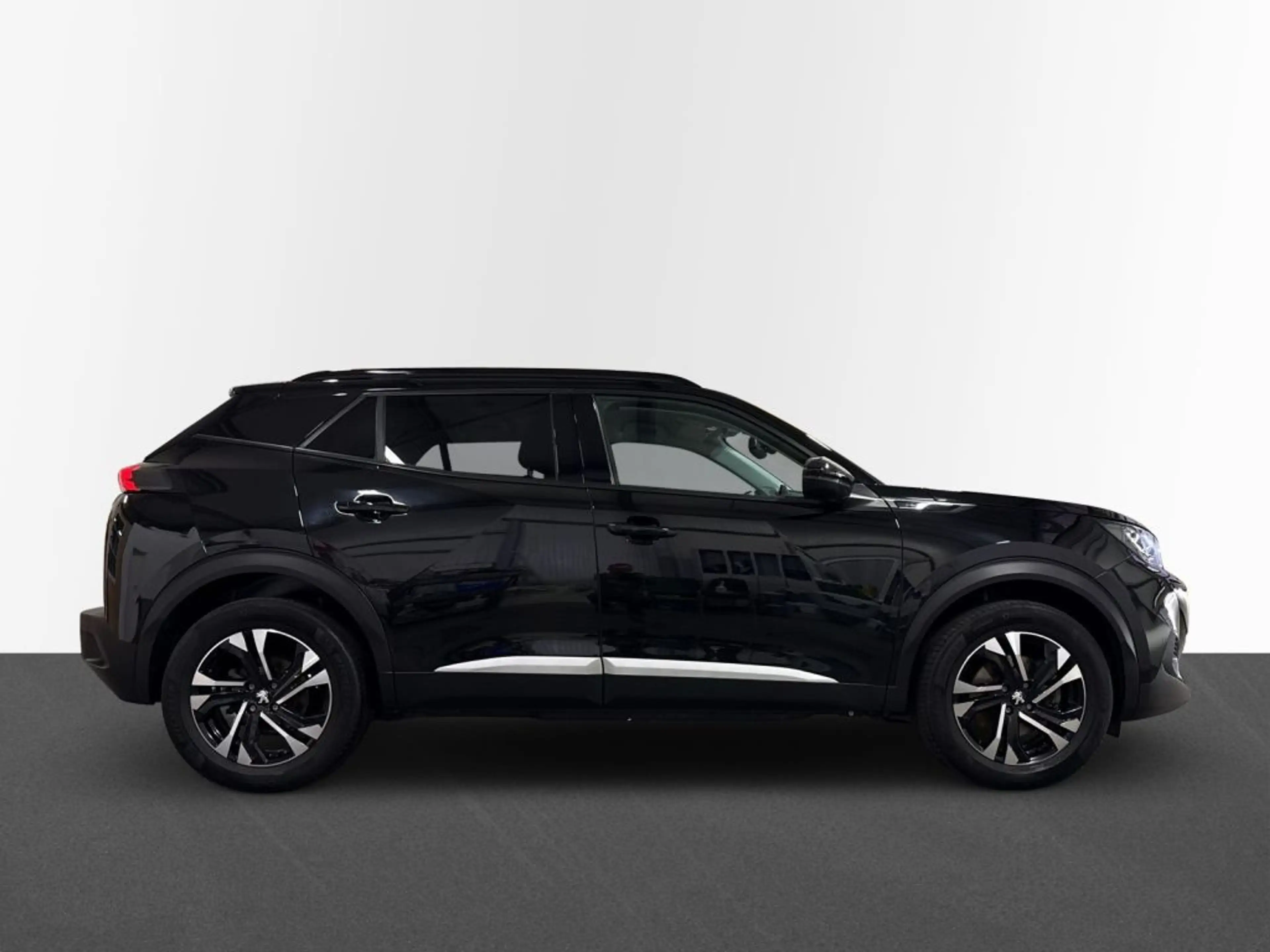 Peugeot 2008 Elektro Allure — photo 4