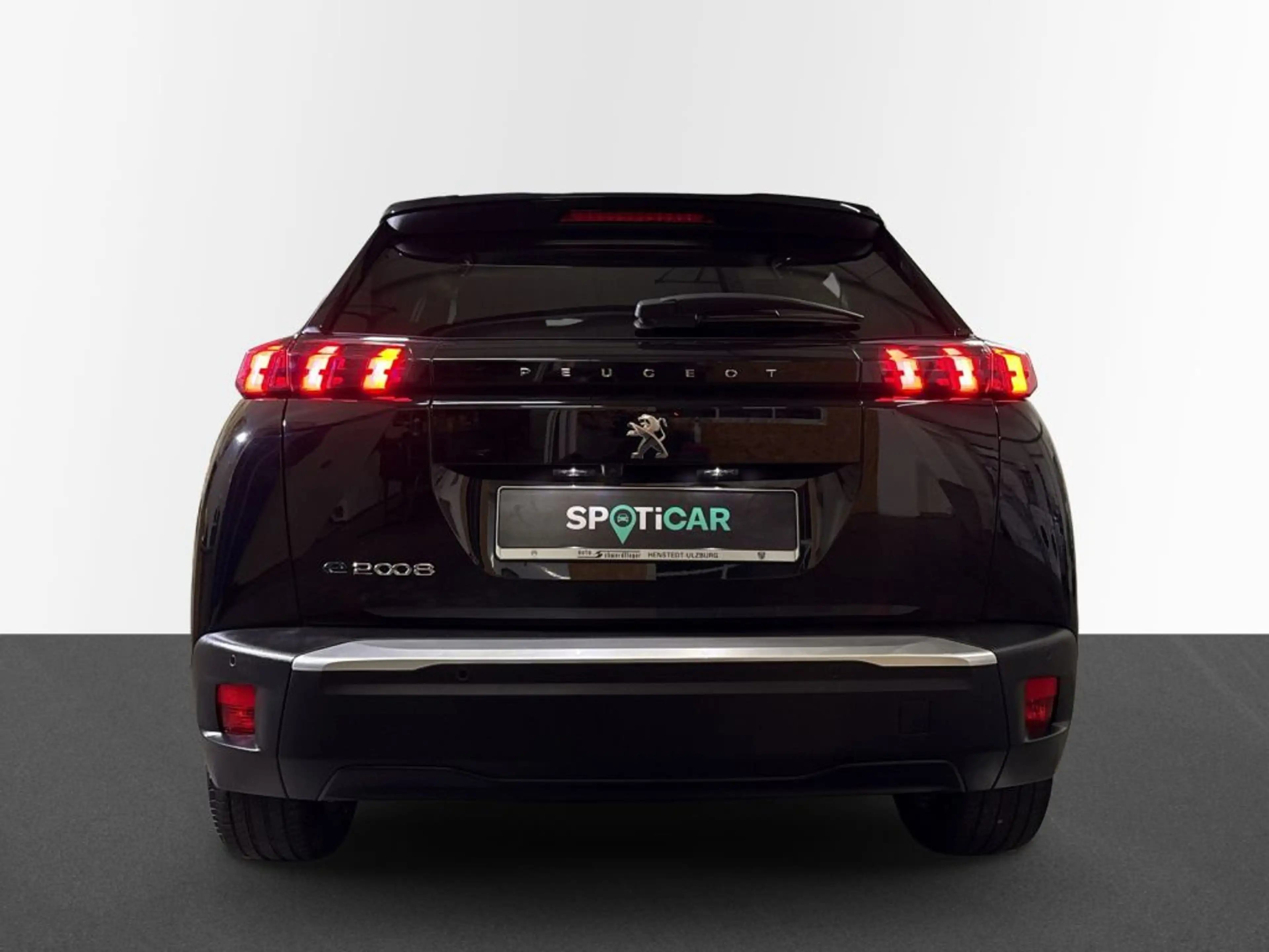 Peugeot 2008 Elektro Allure — photo 5