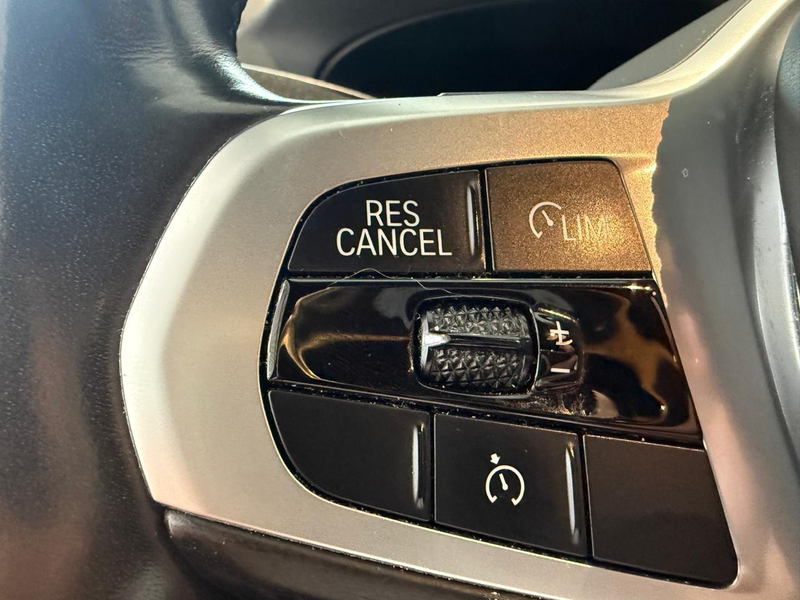 BMW 520 d xDrive M Sport*AHK*Navi — photo 11