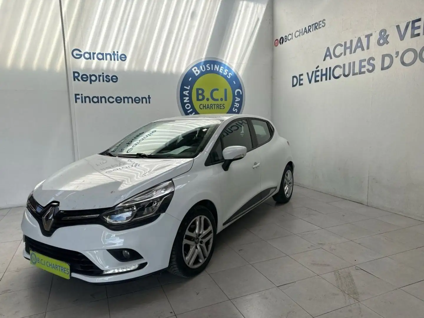 Renault Clio IV 1.5 DCI 75CH ENERGY BUSINESS 5P White - 2