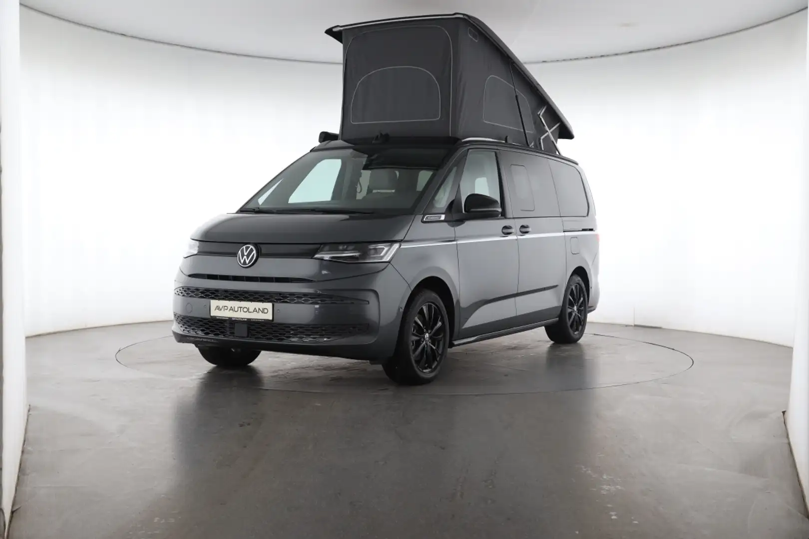 Volkswagen T7 California 1.5 TSI eHybrid DSG 4MOTION BEACH Zwart - 2