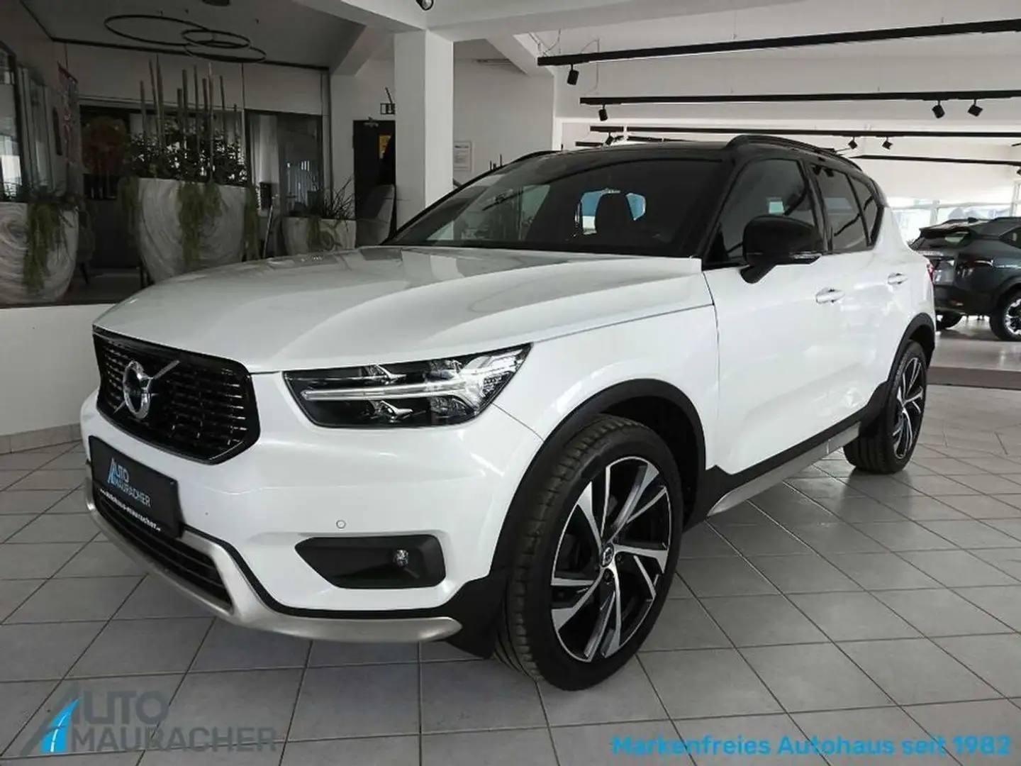Volvo XC40 D3 R-Design AWD Aut.*KUNDENVERKAUF* Weiß - 1