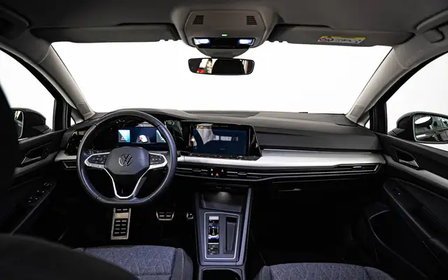 Volkswagen Golf view 10