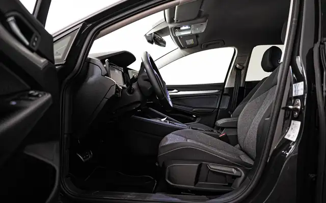 Volkswagen Golf view 9