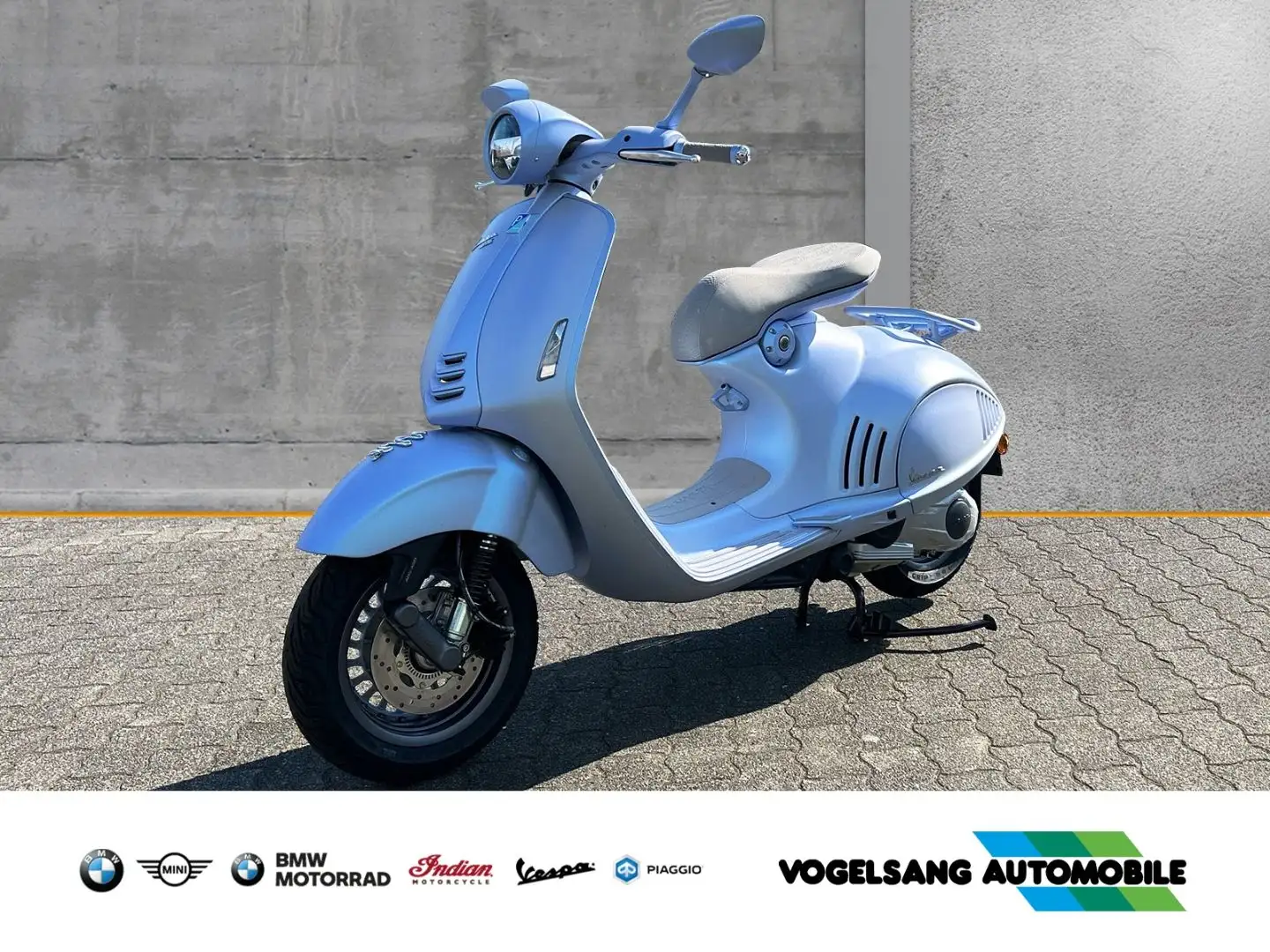 Vespa 946 Sondermodell Snake, Limitiert auf 888 Stück, Blau - 1