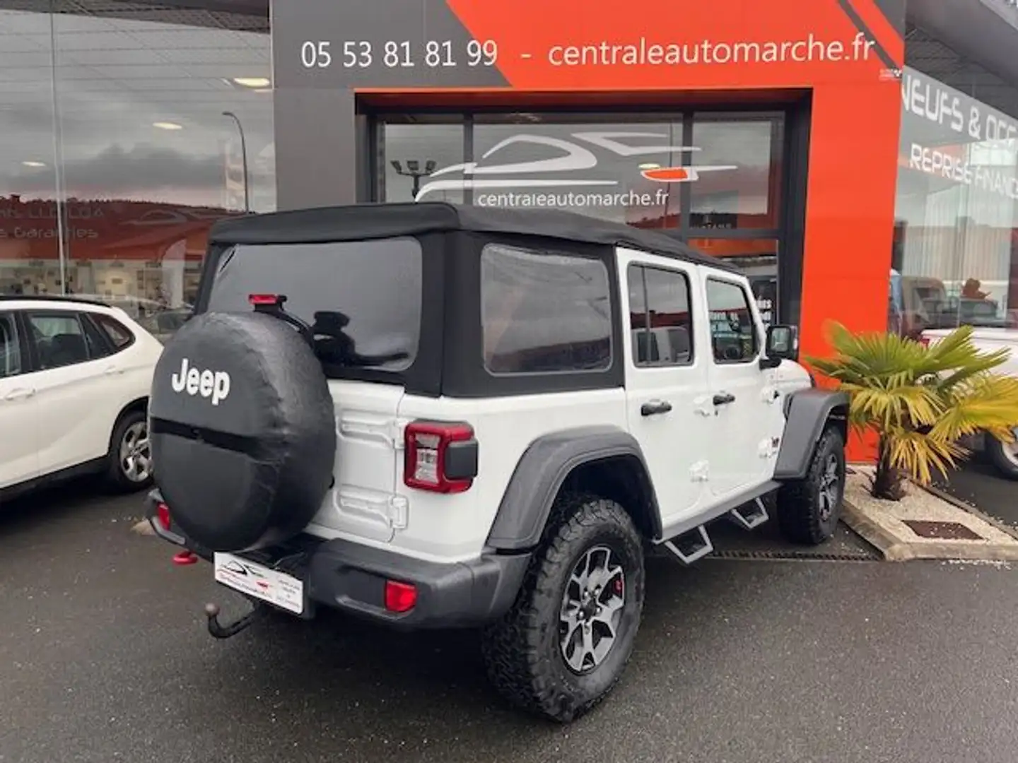 Jeep Wrangler unlimited 2.2 l RUBICON 4p 200 ch 4x4 Blanc - 2