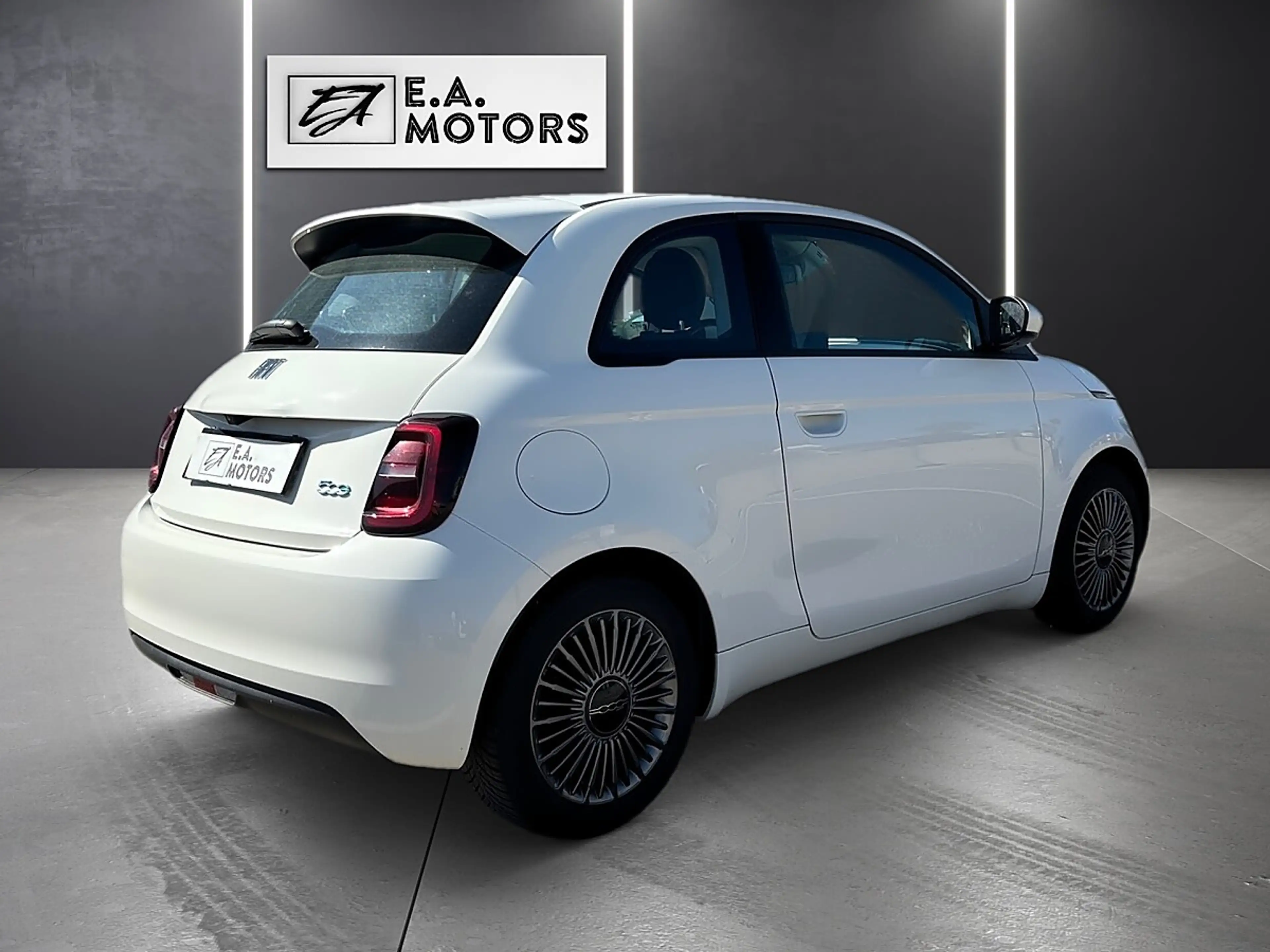 Fiat 500e 500 Elektro Icon 42 kWh / monatlich ab € 149,99 — photo 5