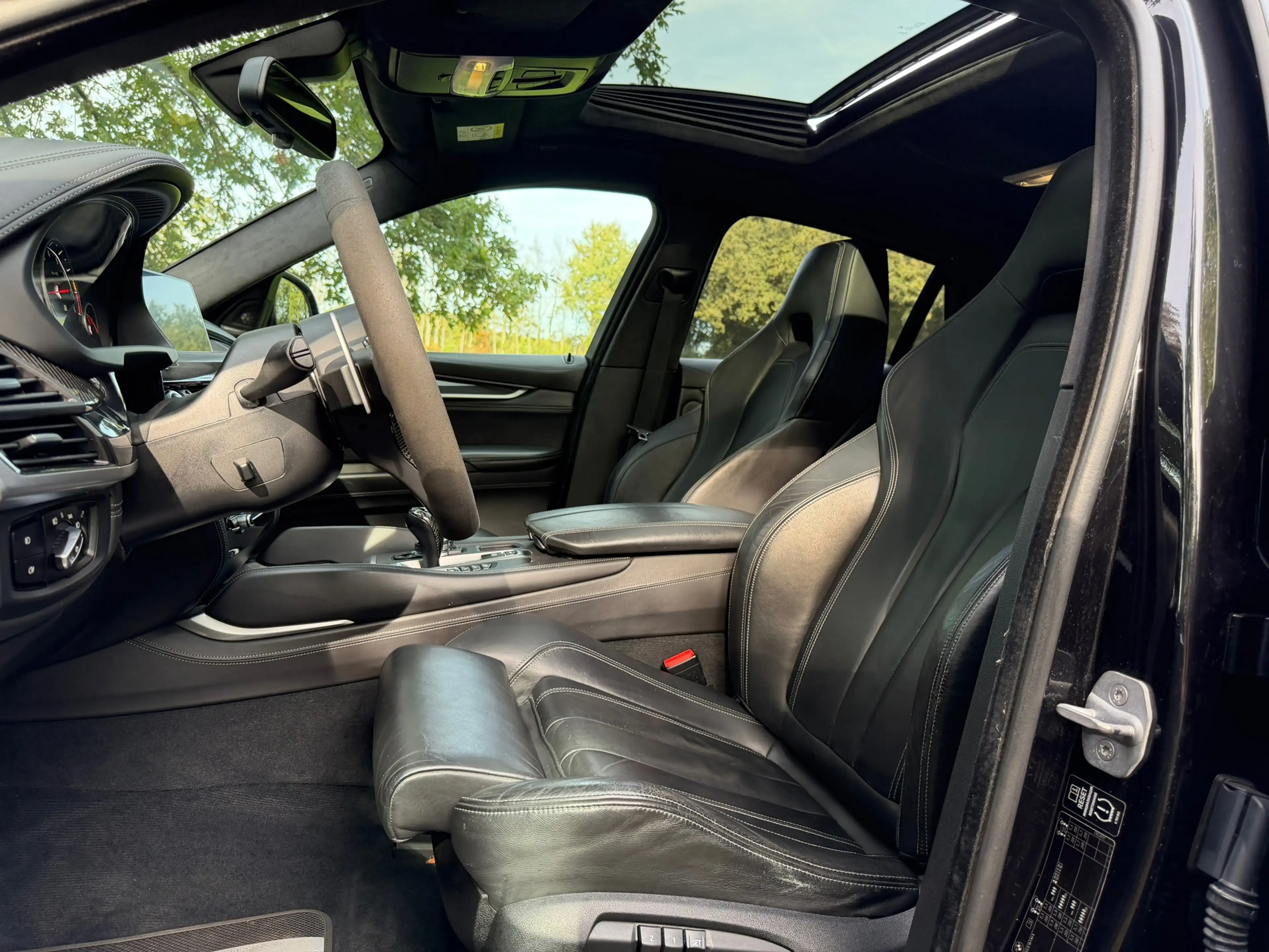 BMW X6 M | Carbon | H&K | Schuifdak | Memory | Hud | 22" in — photo 15