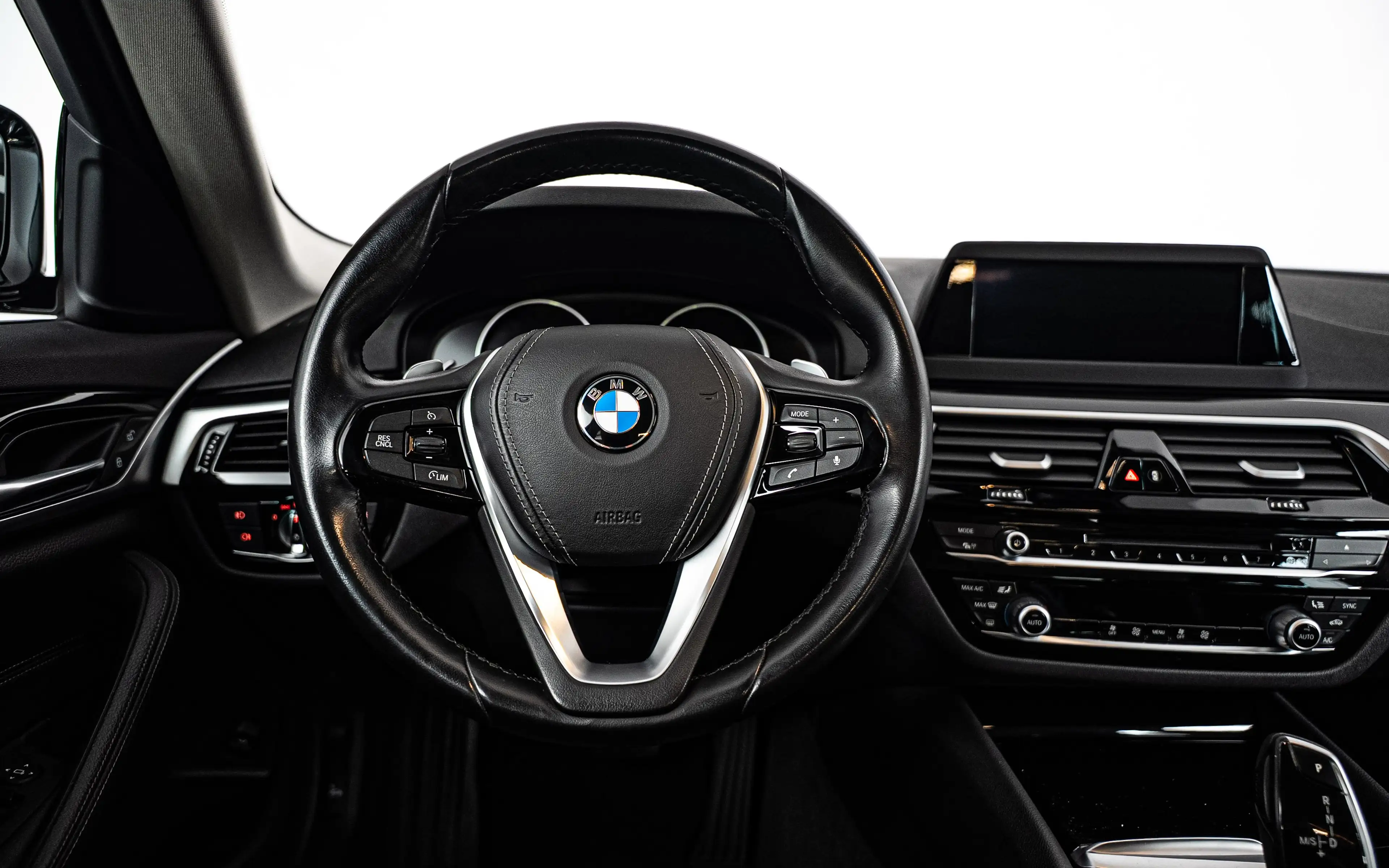 BMW 518 Touring 518 dA AdBlue — photo 12
