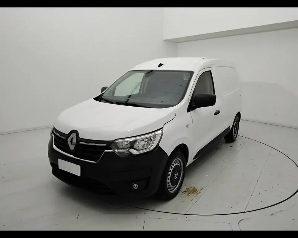 Renault Express 2022 из Европы — купить под ключ