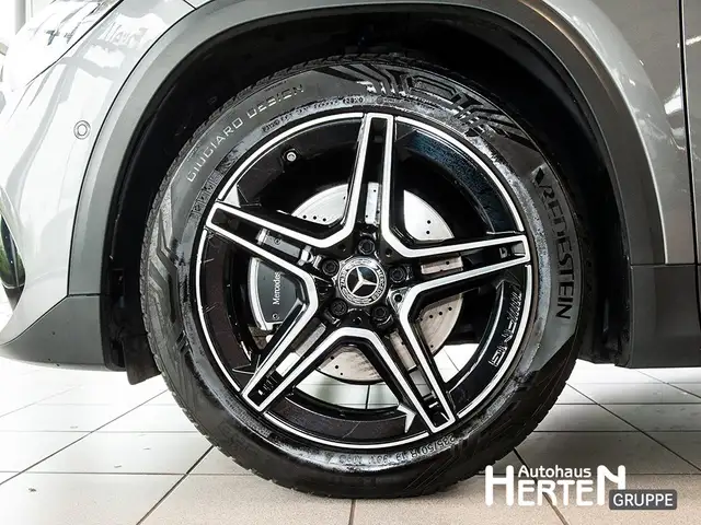 Mercedes-Benz Gla view 5