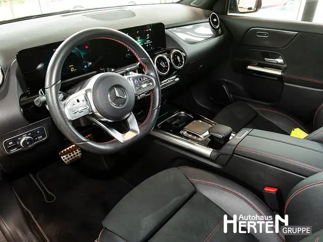 Mercedes-Benz Gla view 8