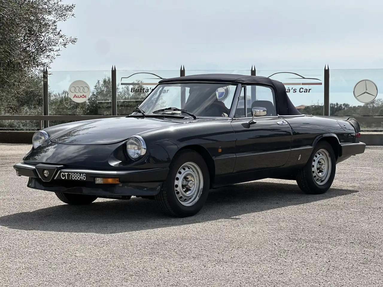 Alfa Romeo Spider 2.0, foto 1