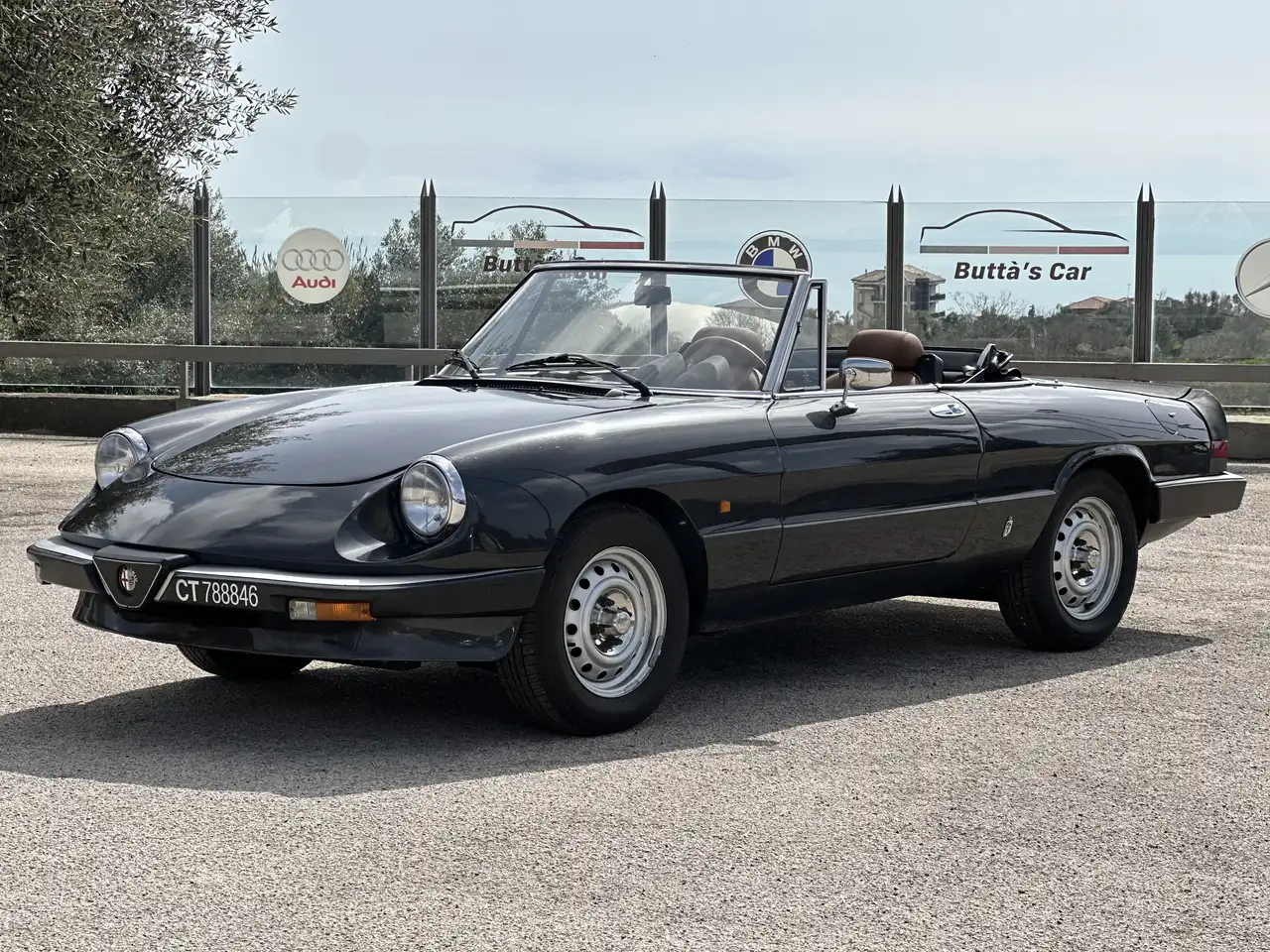 Alfa Romeo Spider 2.0, foto 2