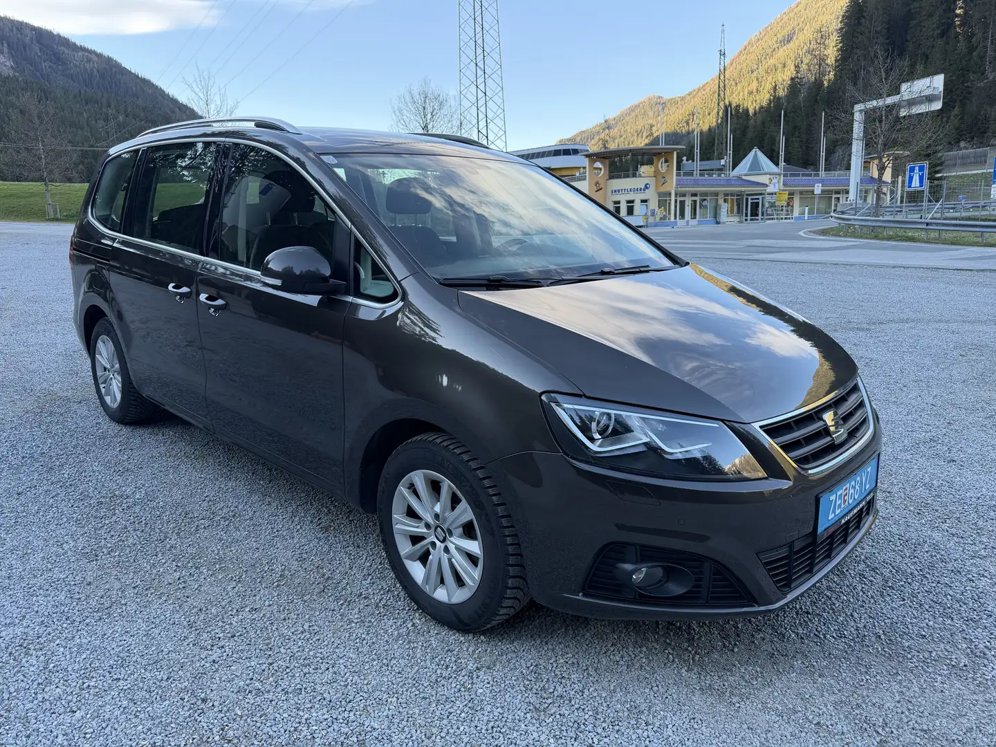SEAT Alhambra Allrad 7 Sitzer - 2