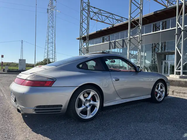 Porsche 911 Carrera 4S