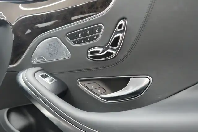 Mercedes-Benz S 560 S 560 Coupé 4Matic | Burmester | Swarovski Ansicht 33