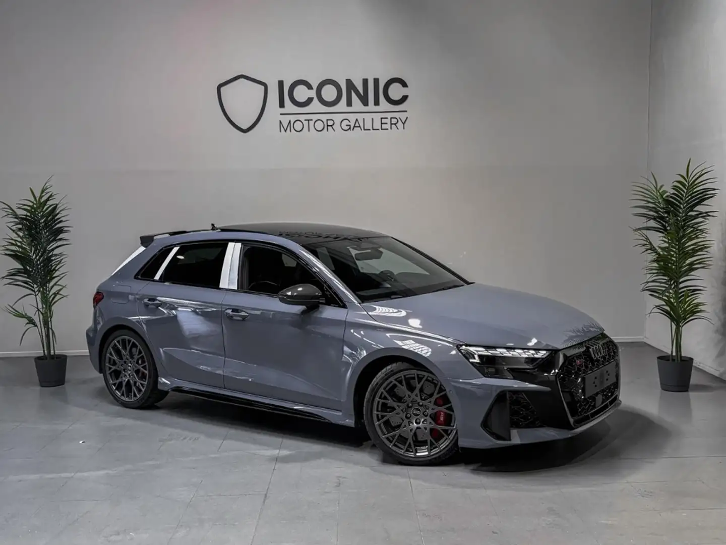 Audi RS3 Sportback quattro S tronic 294kW Gris - 1